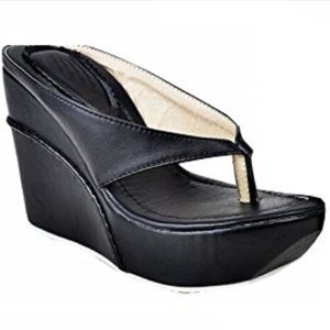 NWOT Black Slip-on Platform Wedge Sandals 6W